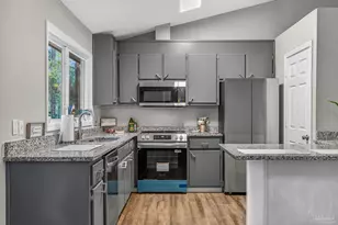 6356 Banyan Dr, Milton, FL 32570 - Photo 13