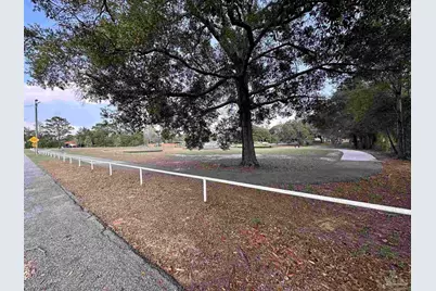 2975 Christine St, Pensacola, FL 32526 - Photo 7