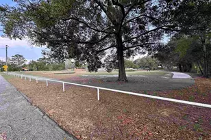 2975 Christine St, Pensacola, FL 32526 - Photo 7