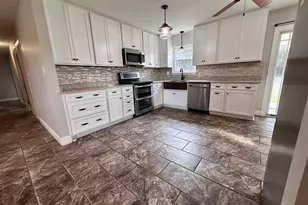 2975 Christine St, Pensacola, FL 32526 - Photo 11