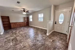 2975 Chrisine St, Pensacola, FL 32526 - Photo 7