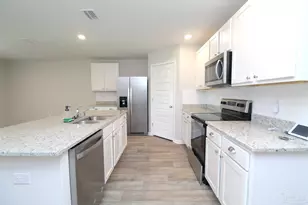 7524 Oak Lake Blvd, Pensacola, FL 32526 - Photo 9