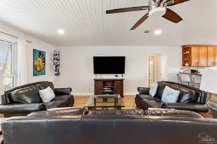 1015 Maldonado Dr, Pensacola Beach, FL 32561 - Photo 7