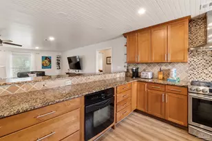 1015 Maldonado Dr, Pensacola Beach, FL 32561 - Photo 15