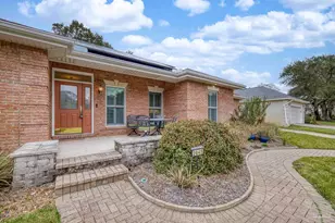 2845 Jack Nicklaus Way, Shalimar, FL 32579 - Photo 3