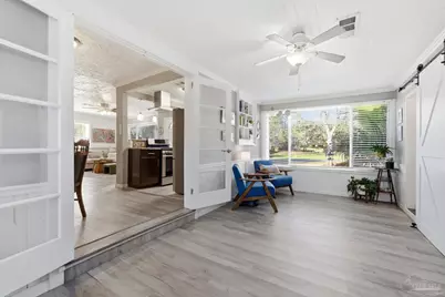 3215 Bayou Dr, Pensacola, FL 32505 - Photo 13