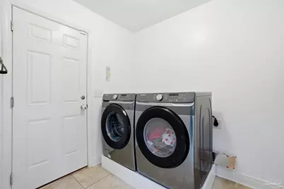 6353 Benelli Dr, Milton, FL 32570 - Photo 15