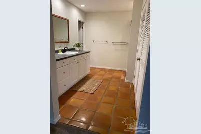 210 Norwich Dr, Gulf Breeze, FL 32561 - Photo 9