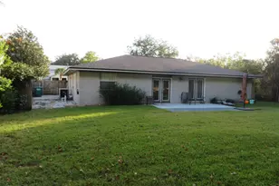 210 Norwich Dr, Gulf Breeze, FL 32561 - Photo 15