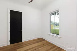 1811 N 8th Ave, Pensacola, FL 32503 - Photo 21