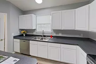 5385 Cherub Cir, Milton, FL 32583 - Photo 11