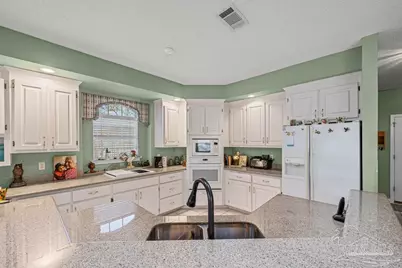 2537 Meek St, Gulf Breeze, FL 32563 - Photo 15
