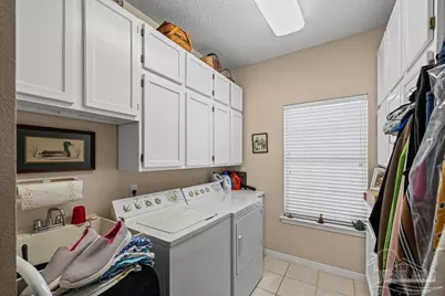 2537 Meek St, Gulf Breeze, FL 32563 - Photo 43