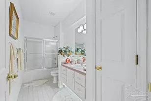 2537 Meek St, Gulf Breeze, FL 32563 - Photo 39