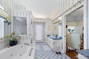 2537 Meek St, Gulf Breeze, FL 32563 - Photo 35