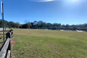 14 Nottingham Way, Pensacola, FL 32506 - Photo 51