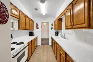 14 Nottingham Way, Pensacola, FL 32506 - Photo 11