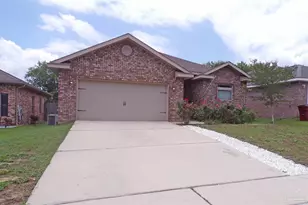 5780 Jade Moon Cir, Milton, FL 32583 - Photo 1