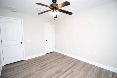 5780 Jade Moon Cir, Milton, FL 32583 - Photo 17