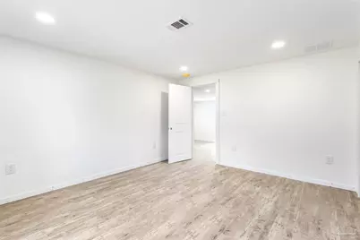 2718 Copter Rd, Pensacola, FL 32514 - Photo 11