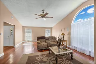 404 Shorewood Cir, Pensacola, FL 32507 - Photo 17