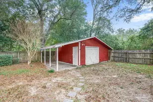 101 N 72nd Ave, Pensacola, FL 32506 - Photo 11