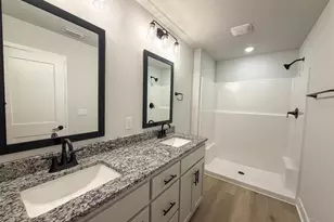 8049 Westpointe Ln, Pensacola, FL 32506 - Photo 15