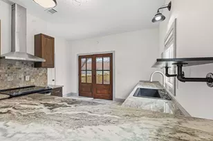 1302 Dr Martin Luther King Jr Dr, Pensacola, FL 32503 - Photo 7