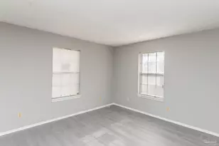 5405 E Shore Dr, Pensacola, FL 32505 - Photo 5