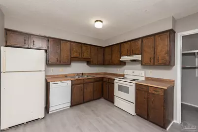 5405 East Shore Dr, Pensacola, FL 32505 - Photo 7