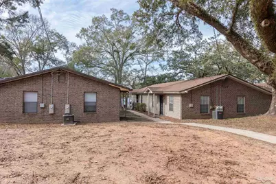 5405 East Shore Dr, Pensacola, FL 32505 - Photo 1