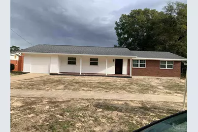 3940 Kingsberry Dr, Pensacola, FL 32504 - Photo 1