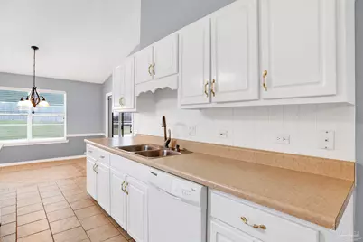 3228 Tallship Ln, Pensacola, FL 32526 - Photo 9