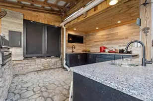 7434 Pine Lake Cir, Milton, FL 32570 - Photo 9