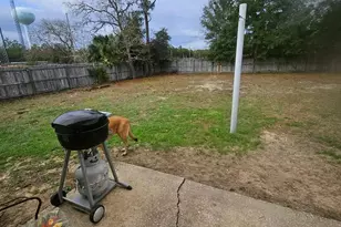 3661 Burton Cir, Navarre, FL 32566 - Photo 3