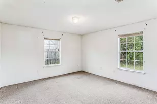 601 E Scott St, Pensacola, FL 32503 - Photo 17