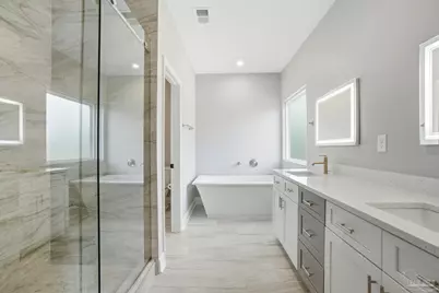 5712 Riviera Dr, Milton, FL 32583 - Photo 23