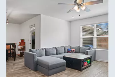 10509 Queens Gate Cir, Pensacola, FL 32506 - Photo 7