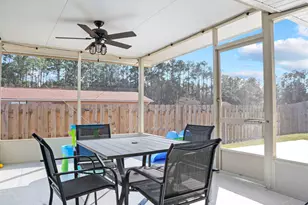 10509 Queens Gate Cir, Pensacola, FL 32506 - Photo 47