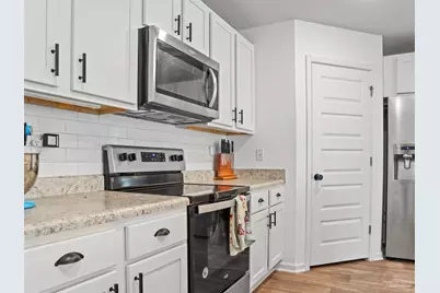 10509 Queens Gate Cir, Pensacola, FL 32506 - Photo 13