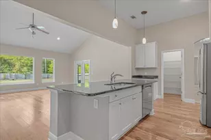 5718 Sparkleberry Ln, Pensacola, FL 32526 - Photo 15