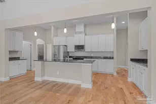 5718 Sparkleberry Ln, Pensacola, FL 32526 - Photo 13