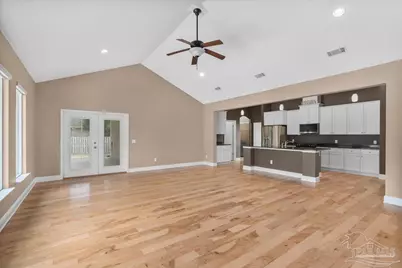 5718 Sparkleberry Ln, Pensacola, FL 32526 - Photo 13