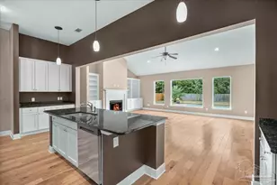 5718 Sparkleberry Ln, Pensacola, FL 32526 - Photo 13