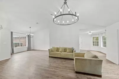 3905 Deerwood Cir, Pace, FL 32571 - Photo 9