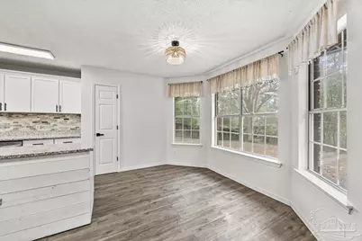 3905 Deerwood Cir, Pace, FL 32571 - Photo 17