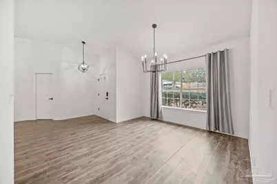 3905 Deerwood Cir, Pace, FL 32571 - Photo 5