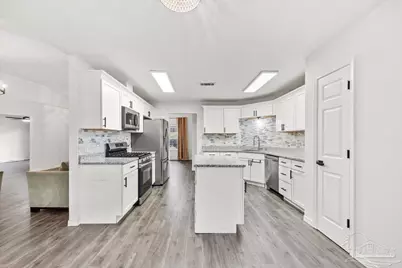 3905 Deerwood Cir, Pace, FL 32571 - Photo 11