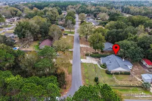 3905 Deerwood Cir, Pace, FL 32571 - Photo 37