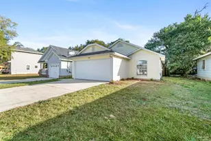 2412 N 7th Ave, Pensacola, FL 32503 - Photo 1